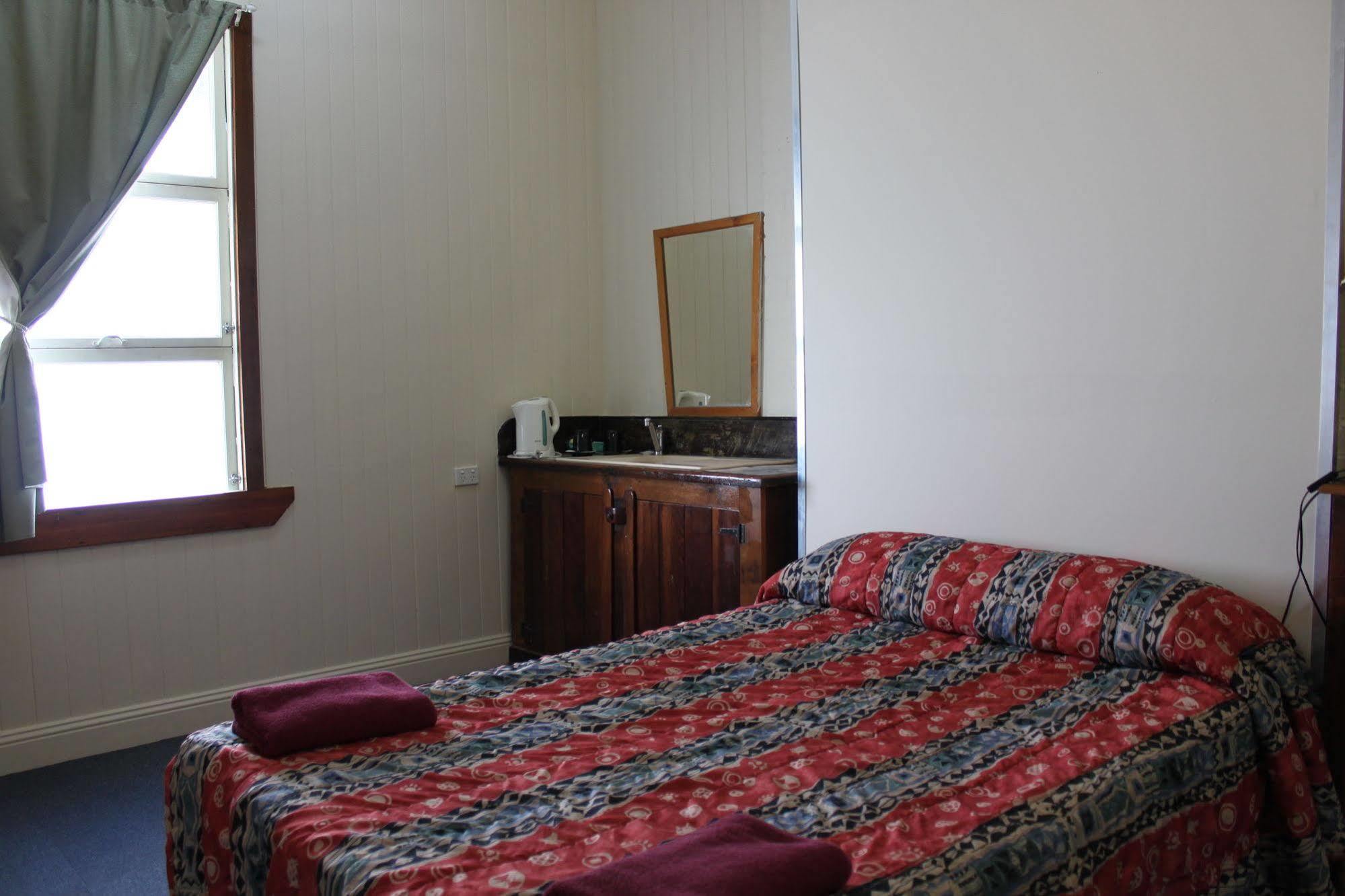 Brisbane Manor Motel Екстериор снимка